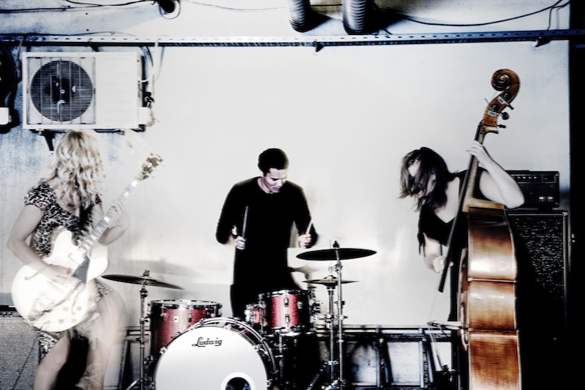 HEDVIG MOLLESTAD TRIO