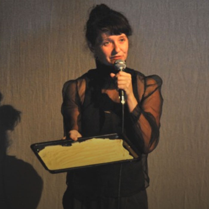 BIT Teatergarasjen: Clouds / Handa Gote