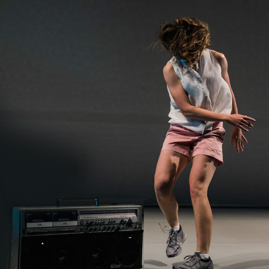 BIT Teatergarasjen: Piece for person and ghetthoblaster - Nicola Gunn
